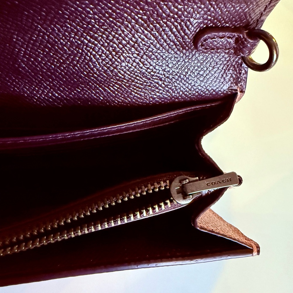 COACH Dark Blush Metallic Marlow Turnlock Wallet - Picture 5 of 11
